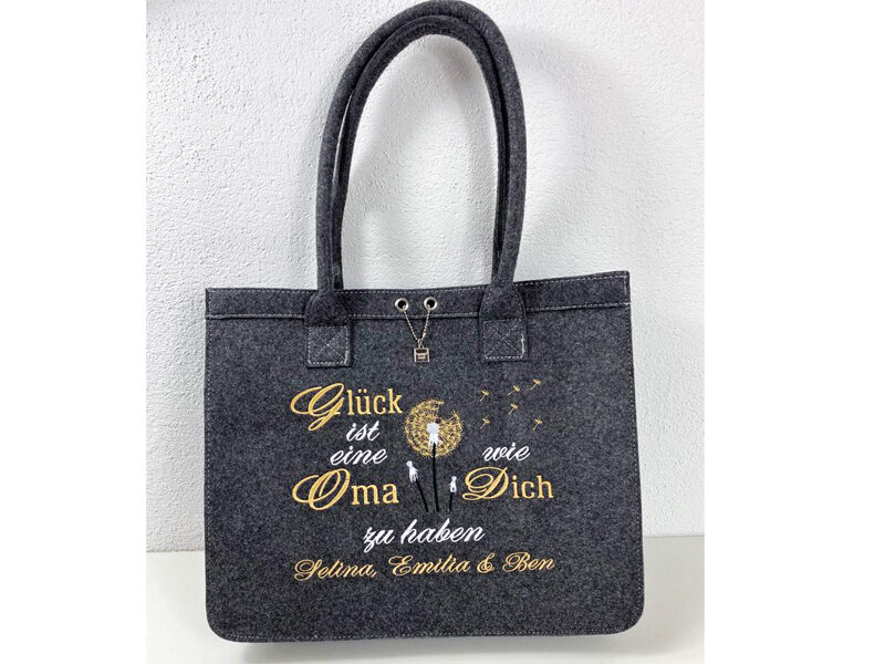 Besonderes Geschenk für Mama, Besonderes Geschenk für Oma, Filztasche, Filztasche bestickt, Filztasche bestickt für Mama, Filztasche für Mama, Filztasche für Oma, Filztasche für Ur Oma, Filztasche Muttertag, Geschenk Mama, Geschenk Oma, Glück ist eine Mama wie Dich zu haben, Glück ist eine Oma wie Dich zu haben, Muttertagsgeschenk, Weihnachtsgeschenk für Mama, Weihnachtsgeschenk für Oma